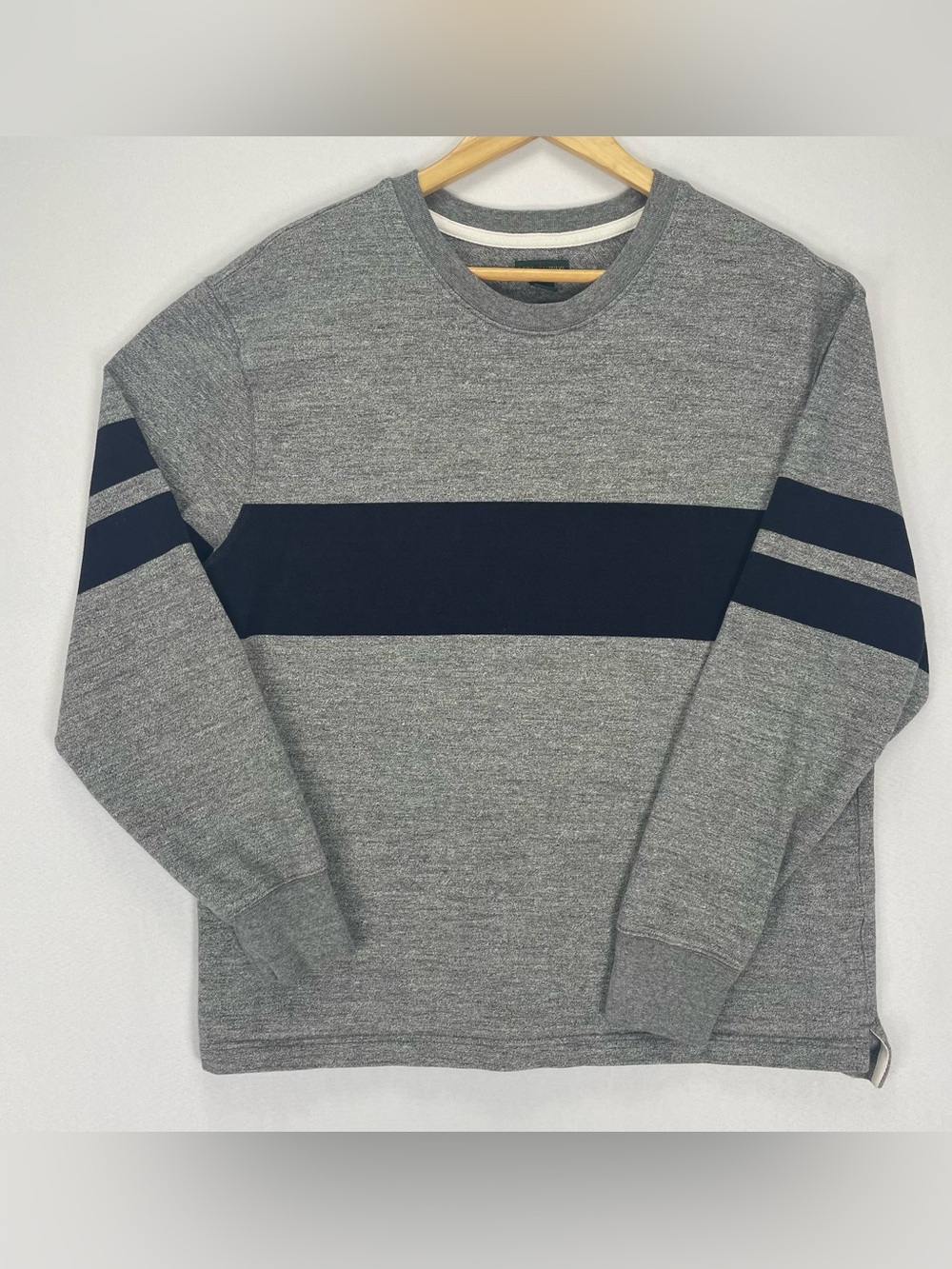 J Crew Always Rugby Shirt Men’s L Gray Blue Stripe Heavyweight Fleece Pullover